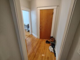 12 Farrington Ave, Unit 4 in Boston, MA - Building Photo