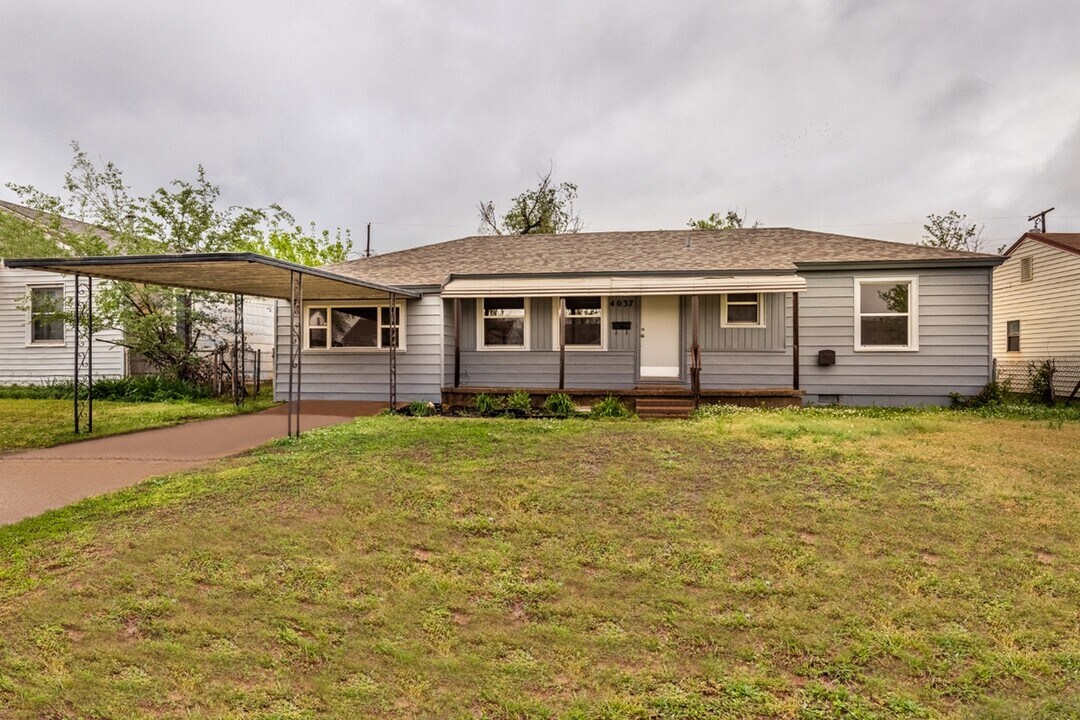 4037 SE 25th St in Del City, OK - Building Photo