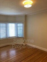 4018 Broadway in Oakland, CA - Building Photo - Building Photo