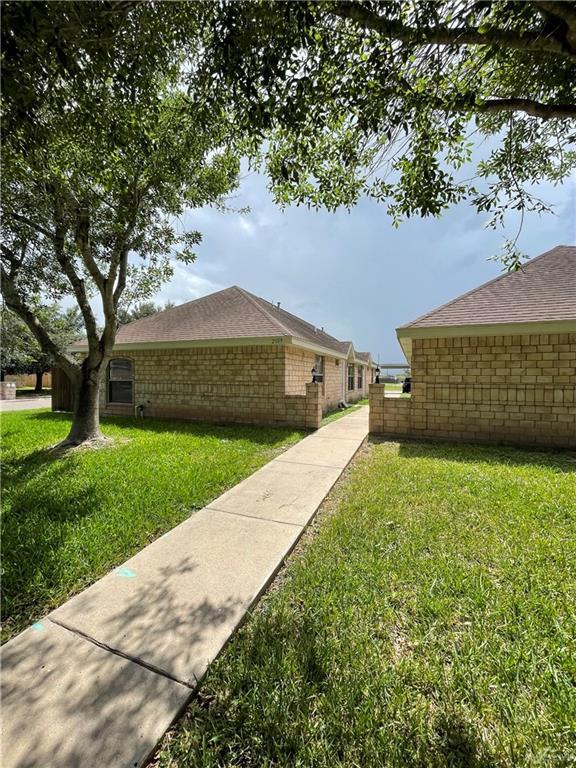 property at 2109 N Dahlia St