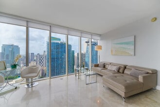 485 Brickell Ave in Miami, FL - Building Photo - Building Photo