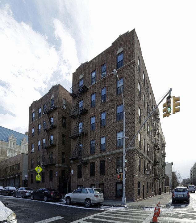 2356 Walton Ave in Bronx, NY - Foto de edificio
