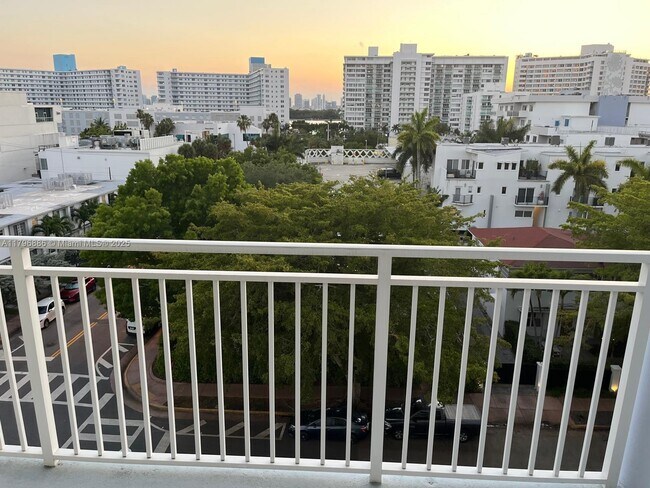 property at 1045 10th St