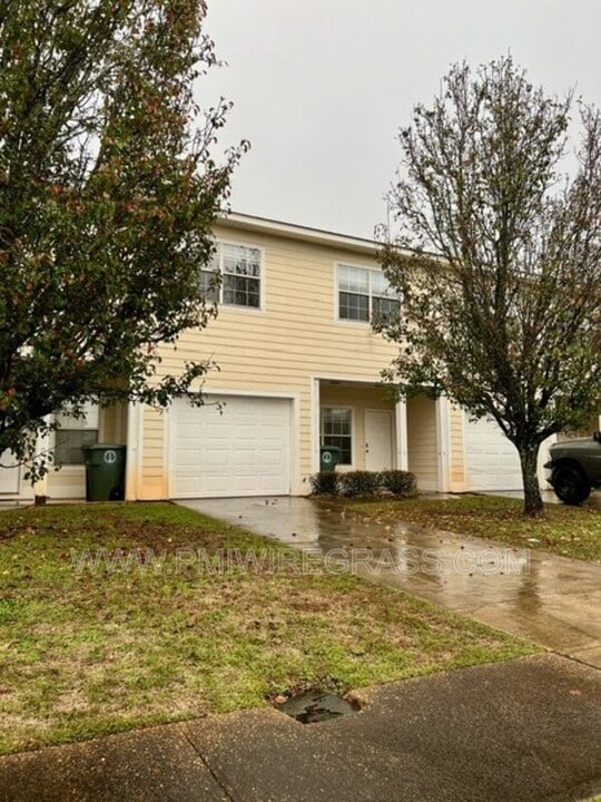 3 Courtyard Way in Enterprise, AL - Building Photo