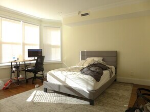 32 Guild St, Unit 1 in Boston, MA - Building Photo - Building Photo
