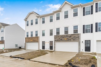 144 Dusky Willow Dr in Reynoldsburg, OH - Foto de edificio - Building Photo