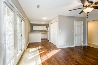 1221 Villa Ln in Charlottesville, VA - Building Photo - Building Photo