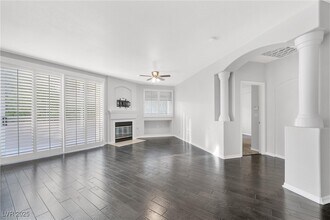 1405 San Juan Hills Dr in Las Vegas, NV - Building Photo - Building Photo