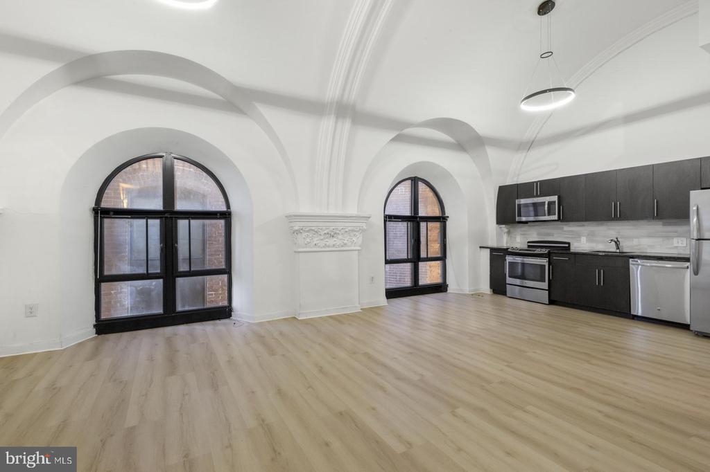 2321 Fitzwater St in Philadelphia, PA - Building Photo