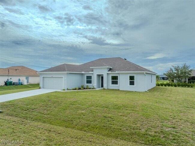 4208 NE 15th Pl in Cape Coral, FL - Building Photo - Building Photo