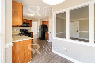 4824 Hickory Woods Dr in Greensboro, NC - Building Photo - Building Photo