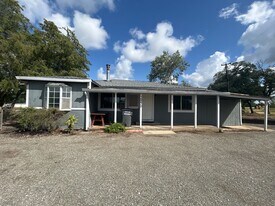 2950 Tarmac Rd in Redding, CA - Building Photo
