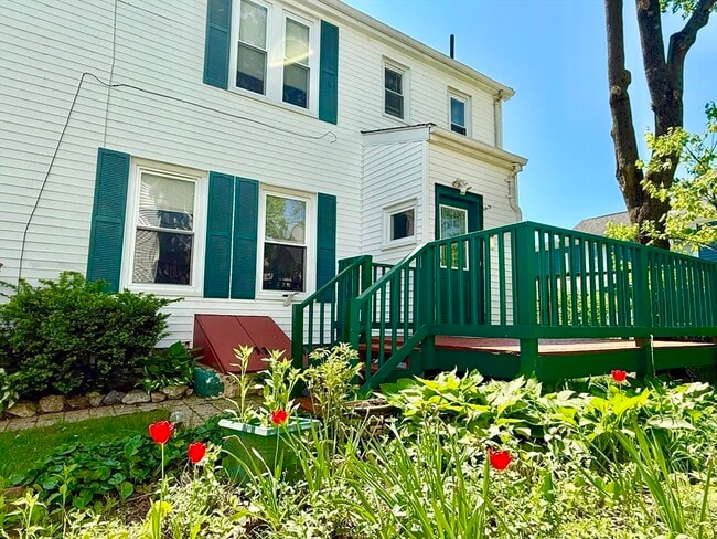 property at 19 Kunkel Pl
