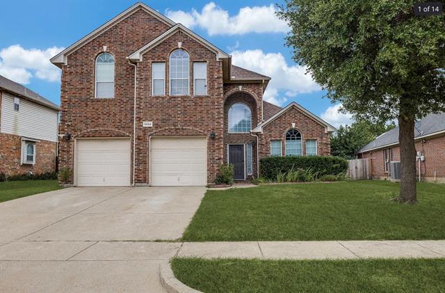 5824 Ivy Glen Dr in Grand Prairie, TX - Building Photo