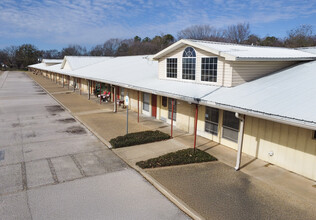 Lake Ridge in Athens, TX - Foto de edificio - Building Photo