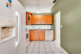 5442 Lakewood Cir S in Margate, FL - Building Photo - Building Photo