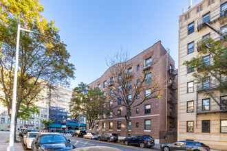 109 Seaman Ave in New York, NY - Building Photo - Building Photo