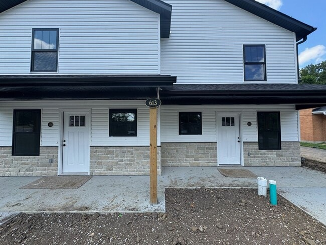 613 Oak St in Columbia, MO - Building Photo - Building Photo