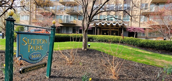property at 1400 East Ave
