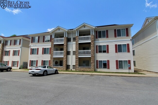 2311 University Commons Dr in Morgantown, WV - Building Photo - Building Photo