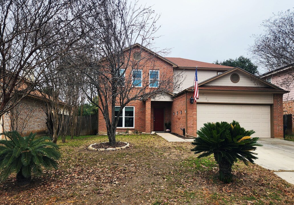 9323 Bowen Dr in San Antonio, TX - Building Photo