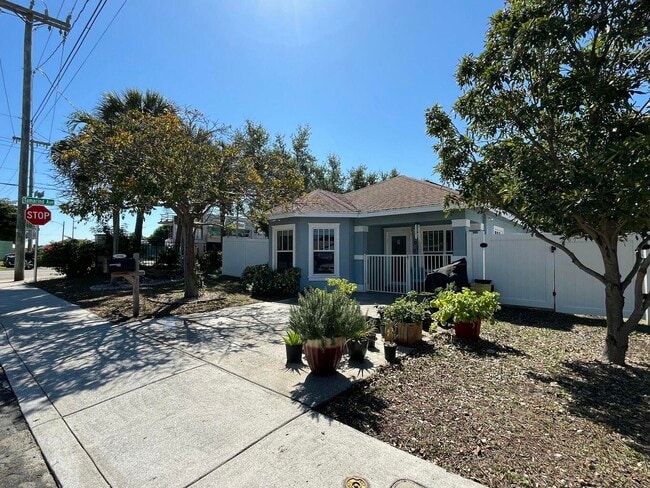 property at 1006 22nd St