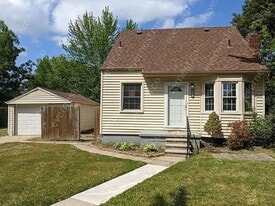 19705 Salisbury St in St. Clair Shores, MI - Building Photo