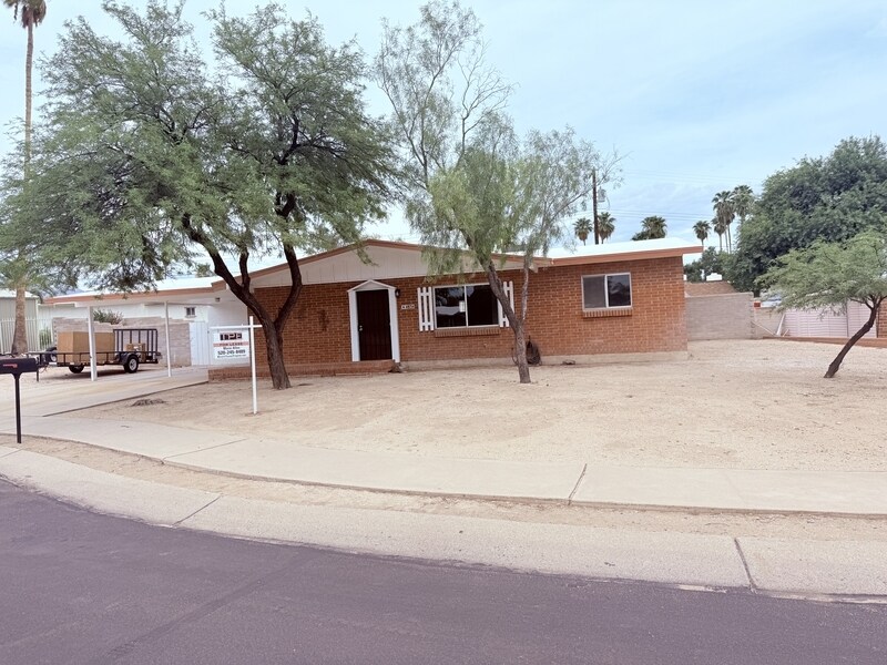 4834 N Los Altos Pl in Tucson, AZ - Building Photo