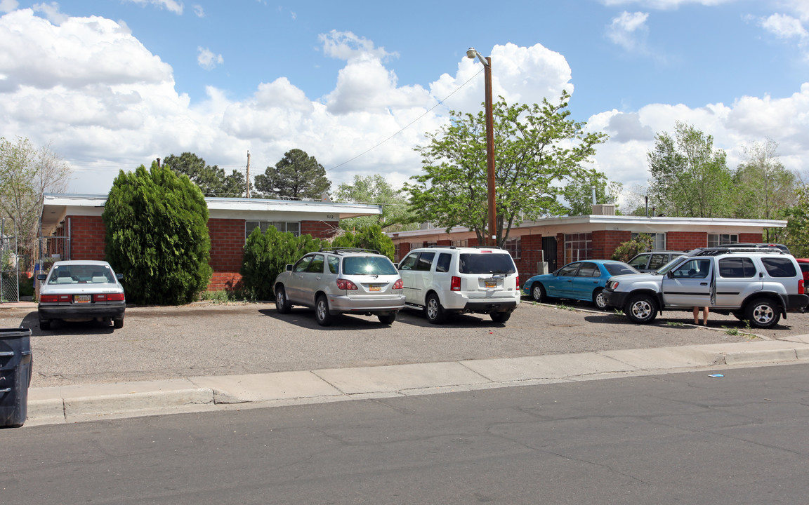 512-516 Cardenas Dr SE in Albuquerque, NM - Building Photo