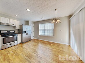 250 Oak Grove Way in Acworth, GA - Building Photo - Building Photo