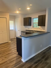 203 S Jefferson Ave in Cameron, TX - Building Photo - Building Photo