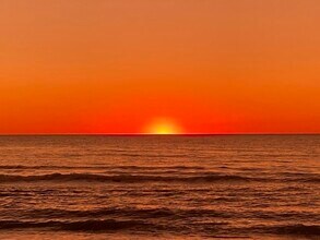 11 Bluebill Ave, Unit 704 in Naples, FL - Foto de edificio - Building Photo