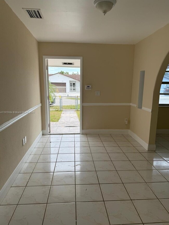 25912 SW 133rd Pl in Homestead, FL - Building Photo - Building Photo