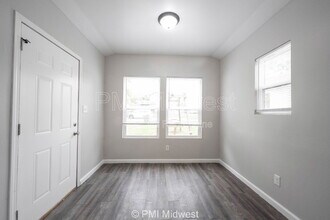 955 N Traub Ave, Unit 2 in Indianapolis, IN - Building Photo - Building Photo