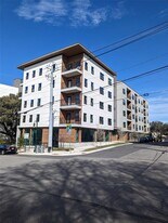 2500 Longview St in Austin, TX - Building Photo