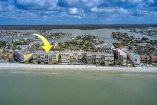 16550 Gulf Blvd, Unit 643 in North Redington Beach, FL - Building Photo