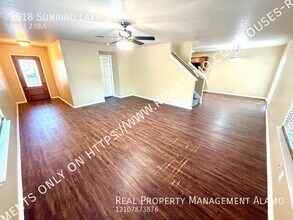 2518 Sunbird Lk in San Antonio, TX - Building Photo - Building Photo