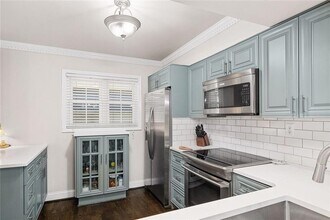 5170 Chemin De Vie NE in Sandy Springs, GA - Building Photo - Building Photo