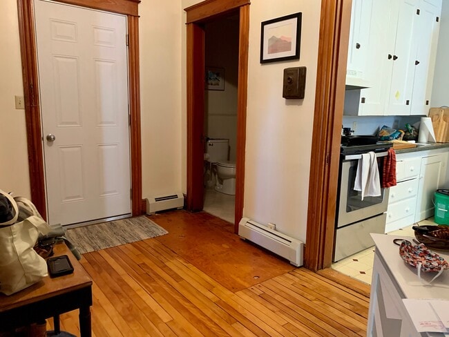 21 Fessenden St, Unit 19-1 in Portland, ME - Building Photo - Building Photo