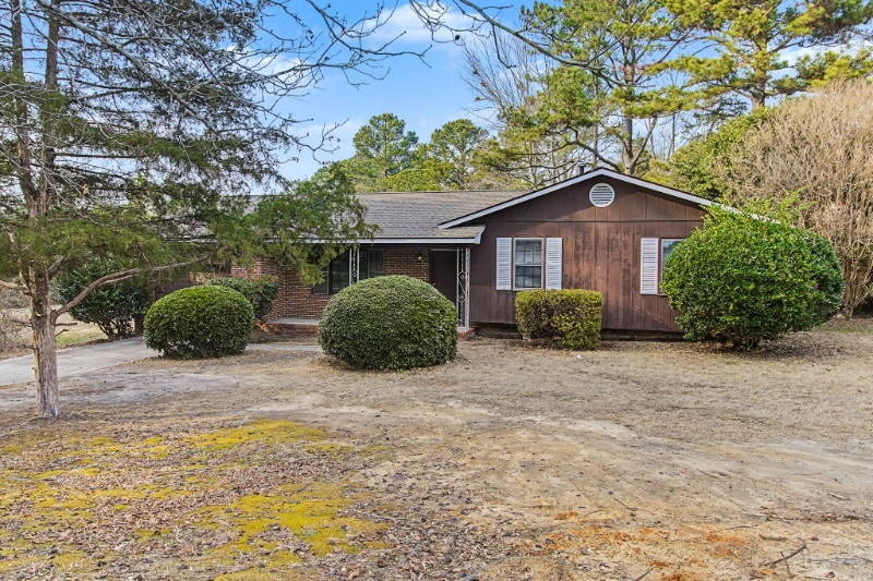 7606 Jennings Ln in Fayetteville, NC - Building Photo