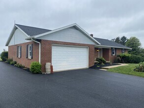 2208 Forry Rd in Lancaster, PA - Building Photo - Building Photo