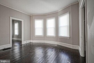 37 Carroll Ave in Monroe, NJ - Building Photo - Building Photo