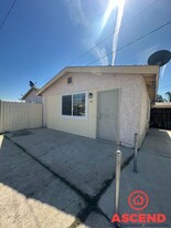 157 4th St in Mc Farland, CA - Building Photo