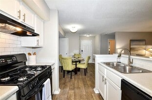 670 Thornton Rd in Lithia Springs, GA - Building Photo