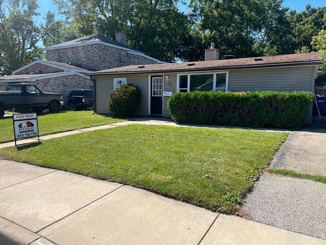 property at 507 Maplewood Ave