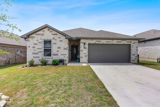 property at 2124 Blackhawk Lp