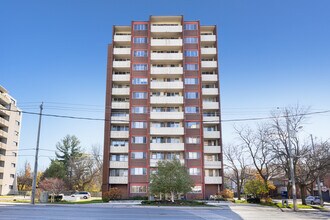 435 Eglinton Ave E in Toronto, ON - Building Photo - Building Photo