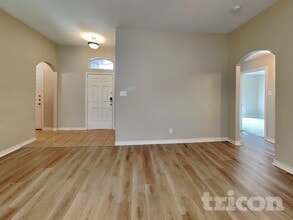 2108 Cancun Dr in Mansfield, TX - Building Photo - Building Photo