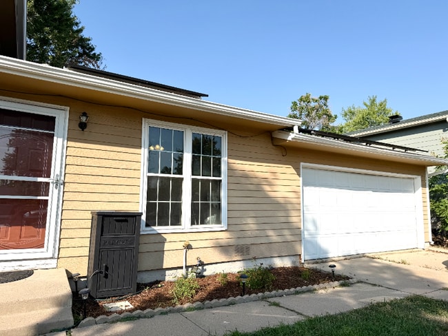 16277 E Arkansas Dr in Aurora, CO - Building Photo - Building Photo