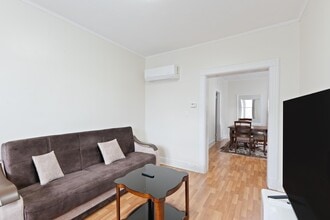 9 W 15th St in Bayonne, NJ - Building Photo - Building Photo